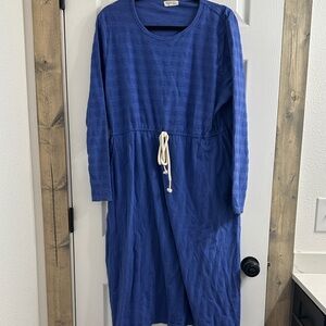 Long Sleeve Dress with Drawstring
